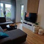 Busch Im Zentrum Lägenhet